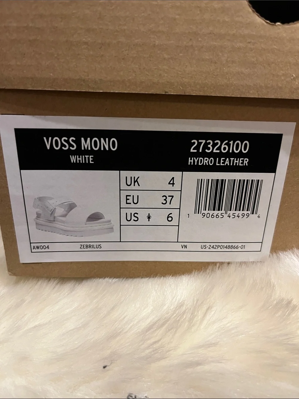 New Dr. Martens Voss mono hydro leather sandal